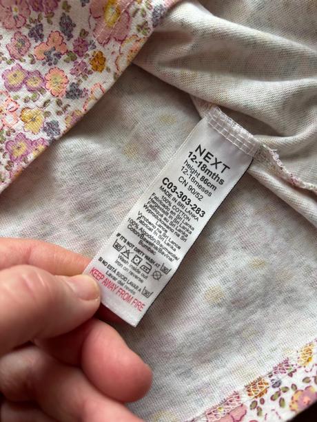 Ob/ šatičky nádherné s kvítky - v.12/18 m.zn.next, next,86