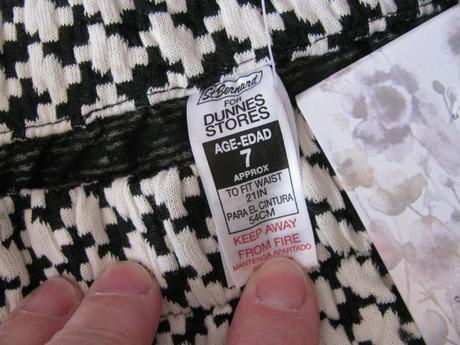 Dívčí elastická černobílá sukně, st. bernard,122