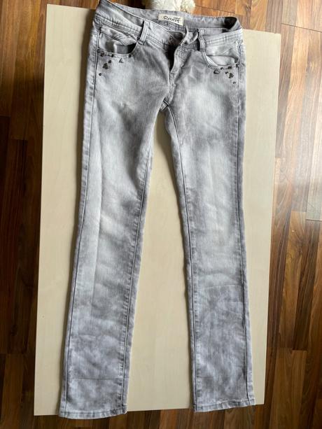 Šedé džíny, chybí knoflík, vel m, revers, s