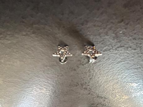 Náušnice bižuterie, 