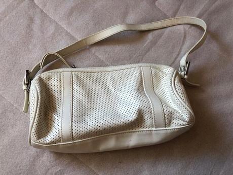 Mala bila kulata kabelka dirkovana mango, mango