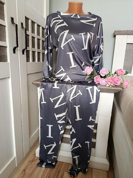 Komplet s písmeny, s