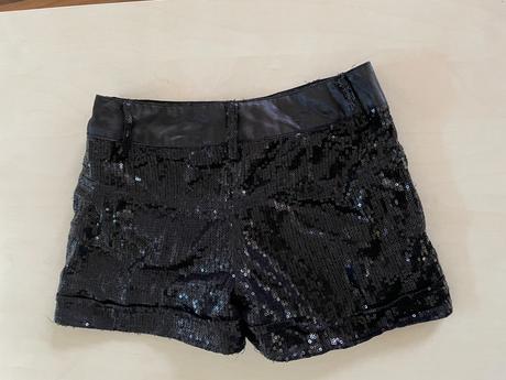 Flirtové černé kratásky, vel 10/11 let,, 146