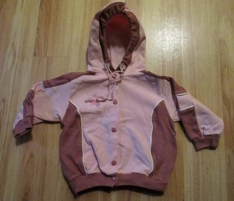 Mikina s kapucí, 80