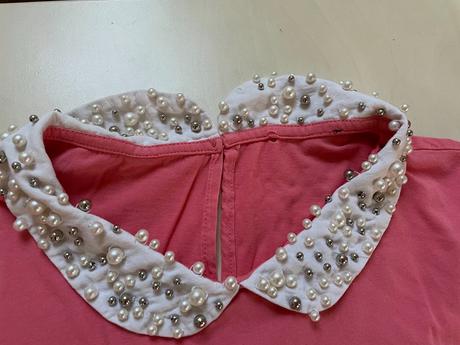 Triko s límečkem + avokádo navíc, dírky vel cca s, s