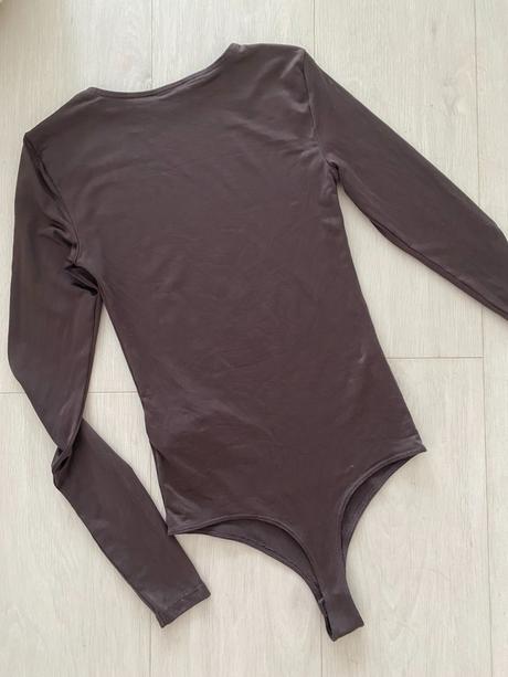 3 ks body amisu, vel. xxs, xs