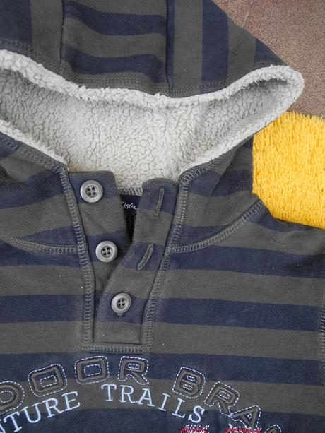 Mikina s kapucí, 104