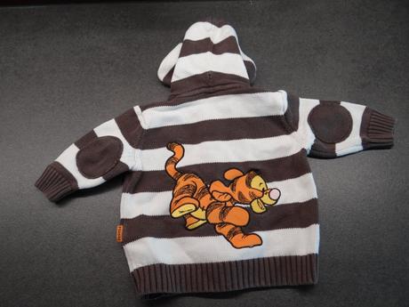 Svetýrek ve stylu medvídka pú, h&m,74
