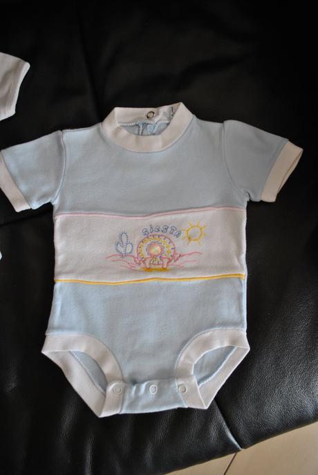 3 x body krátký rukáv, vel 62, c&a,62