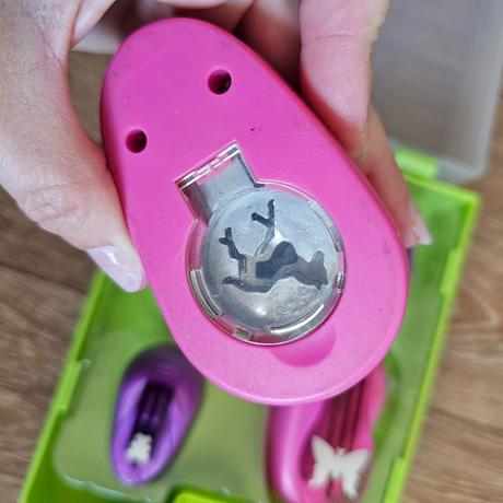 Crelando ozdobné děrovačky na papír, 