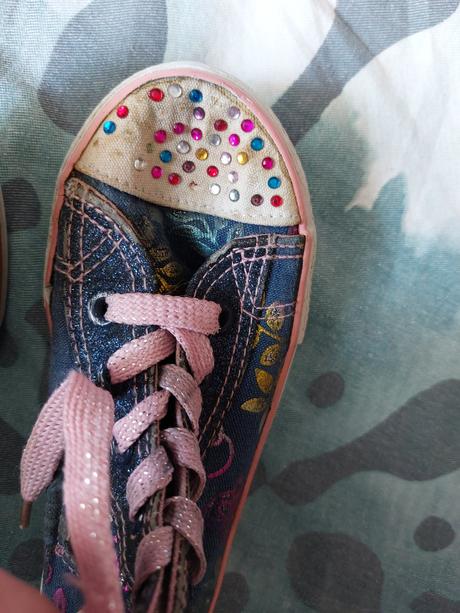 Tenisky květiny kamínky, 30