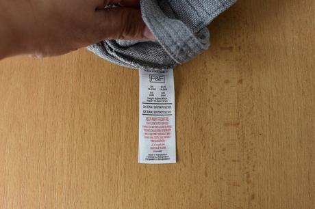 Kraťasy vel. 18 - 24 m, f&f,92