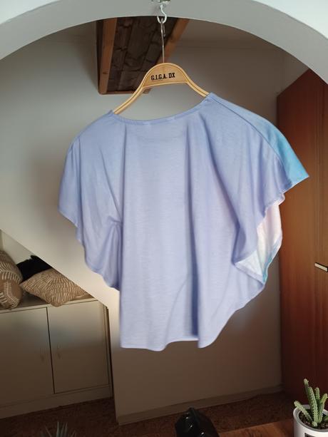 Duhové tričko delfín h&m 134/140, h&m,140