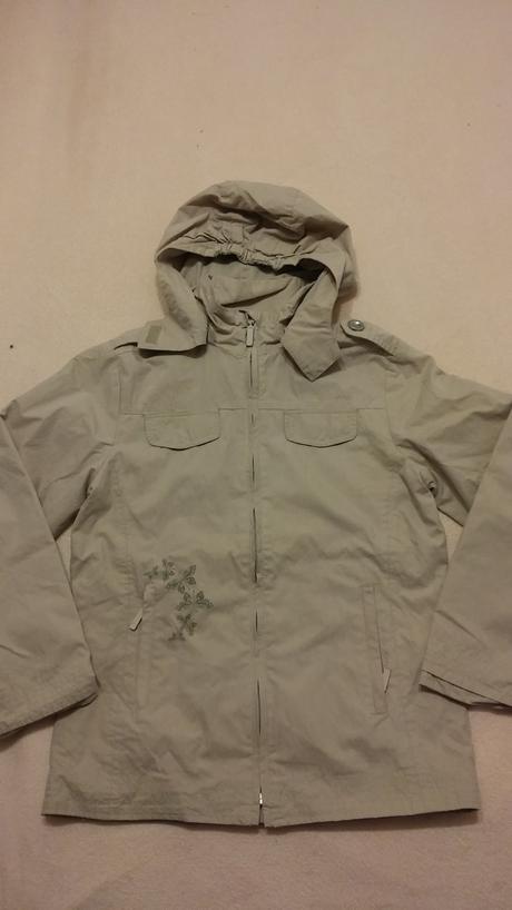 Kabátek/bunda outburst, 152