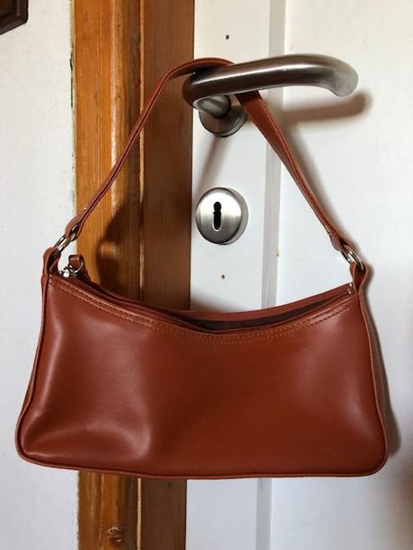 Oranzova kabelka mango, mango