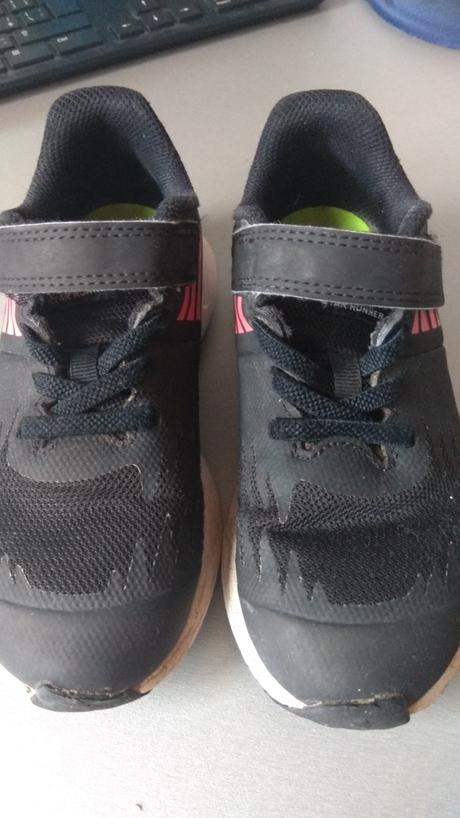 Tenisky nike růžovo černé v. 28,5 cm, nike,28