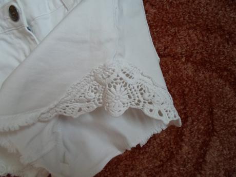 Bílé kraťasy kraťásky šortky s krajkou, pepperts,146