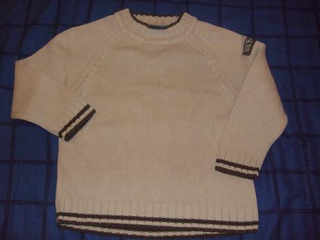 Pulóver krémovej farby, cherokee,104