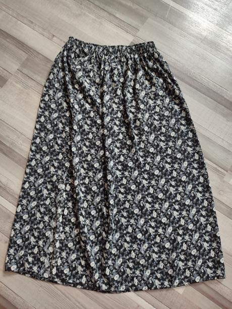Květované sukně , velikost m, m