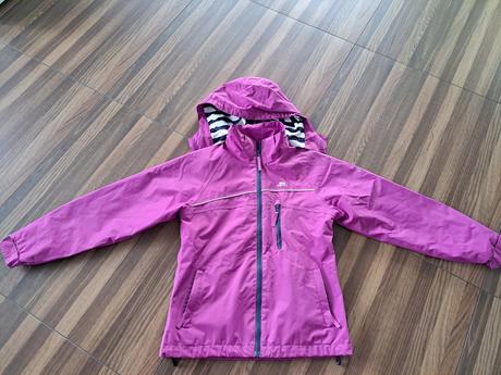 Nepromokavá bunda, 140