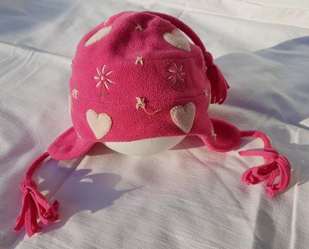P27 dívčí zimní čepice srdce vel. 98-104, 98