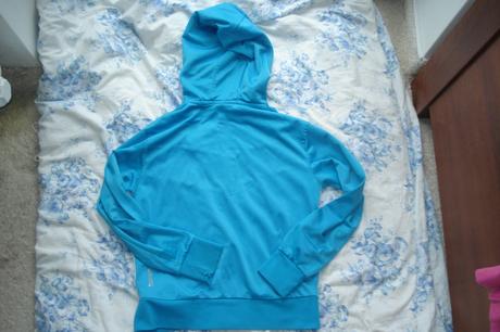 Mikina na lítačku, 140