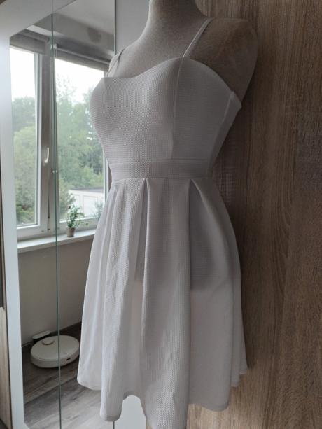 Něžné romantické šaty xs 34, xs