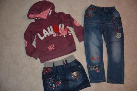 Komplet se zvířátky a s budíkem - džíny, mikina, 104–116