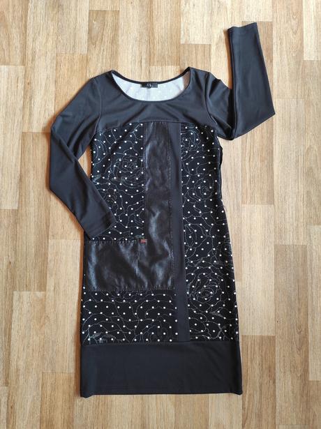 Šaty s dlouhým rukávem, 40