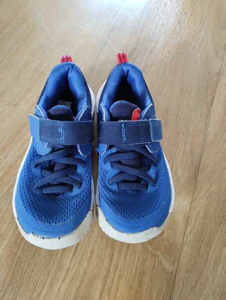 Tenisky do tělocvičny, decathlon,29