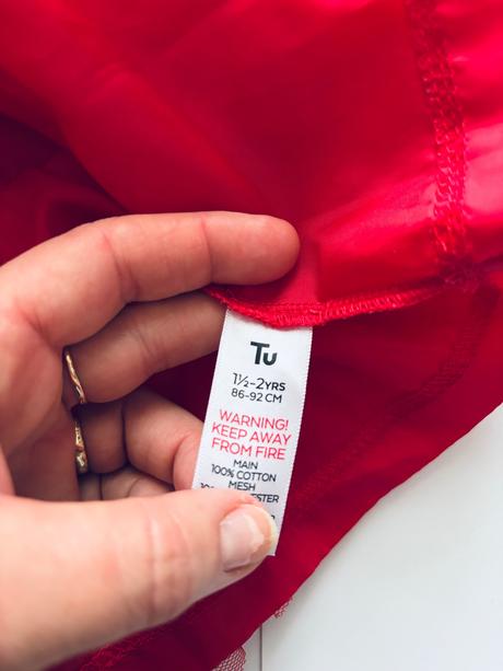 Ob/ šaty sváteční vánoční zn. tu - v.18/24 mes., 92