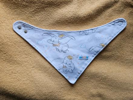 Bílý bryndák bryndáček slintáček dumbo,