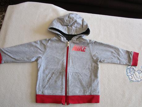 Pěkná bavl. mikina s kapucí zn. nike, v. 80-86, nike,80