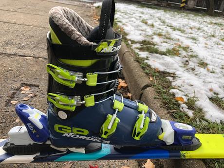 Lyže rossignol 128 + boty nordica 23-23,5 +hůlky, rossignol,120-129 cm