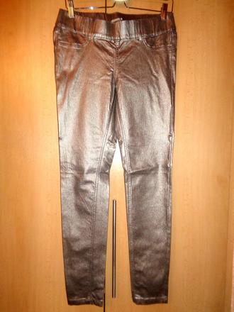 Zlaté pružné džegíny, m