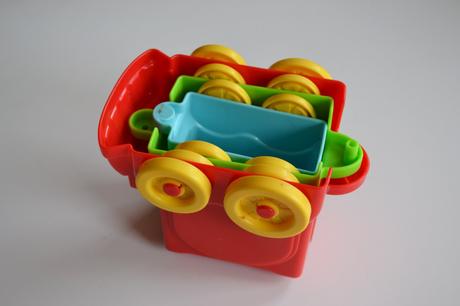 Barevný vláček fisher price, 