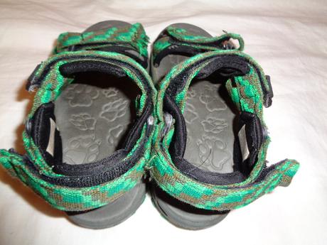 Super zelené sandále, 28