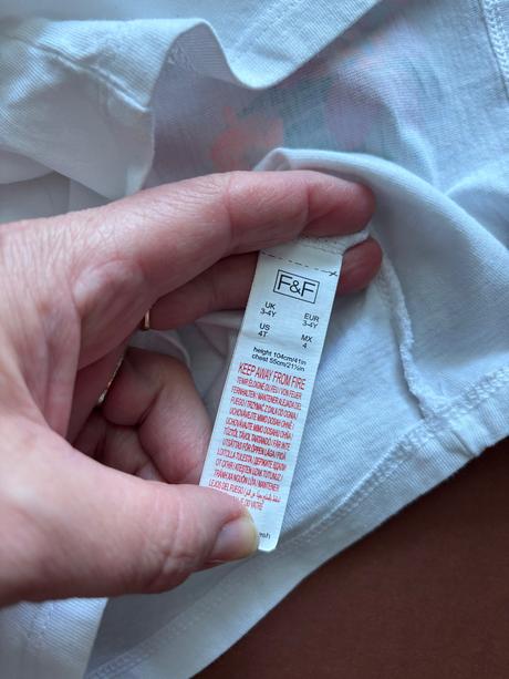 Tílko bíle - v.3/4 roky, f&f,104