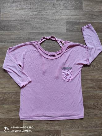 Tenký svetřík, 44