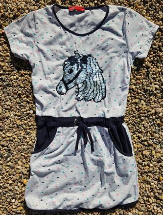 M125	dívčí bavlněné lehké šaty koník vel. 134-140, 134