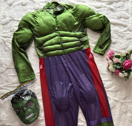An26/ kostým hulk zn. disney  - v.9/10 let, 