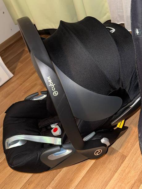 Vajíčko a autosedačka, cybex