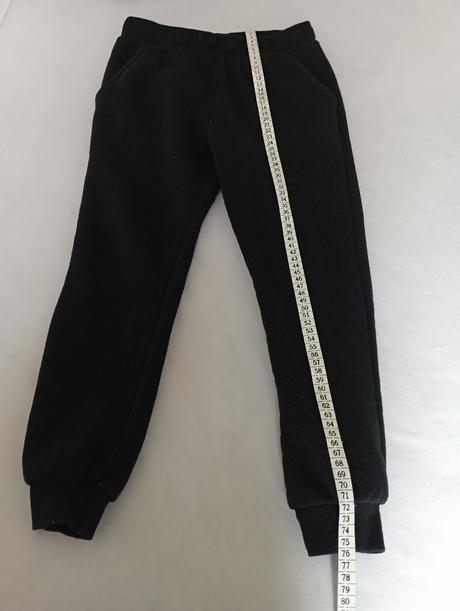 Černé tepláky, kik,128