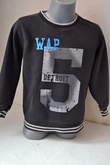 Tmavošedá mikina, dopodopo,116