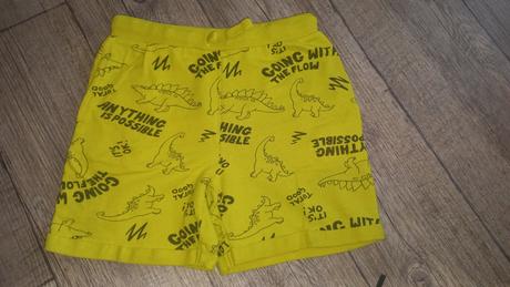 Kraťasy dino, sinsay,140