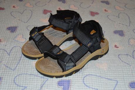 29 30 trekové sandálky, 30