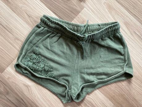 Šortky, pepco,140