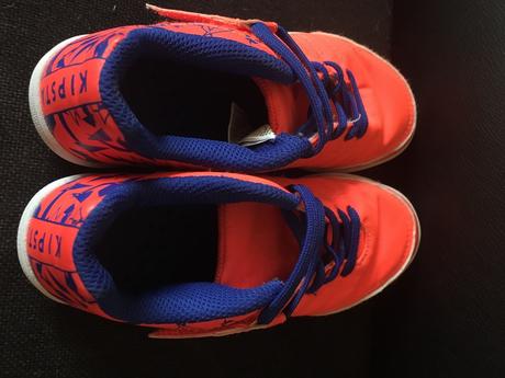 Sálové kopačky, 32