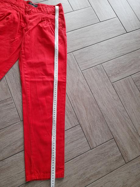 Červené riflovinové "mrkváče", zn. gate, vel.36, gate,36