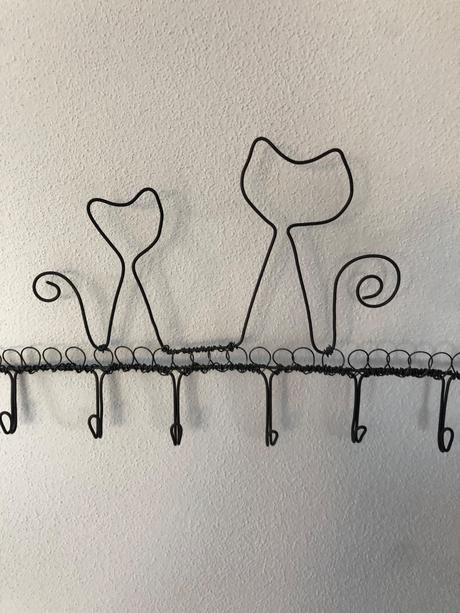 Drátěný věšáček - kočky, 